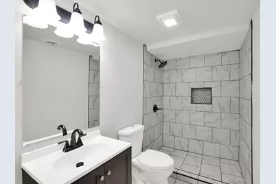 2905  Lake Vista Ct, Racine, WI 53402 - Photo 17