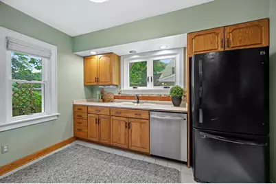 1512 E Olive St, Shorewood, WI 53211 - Photo 13