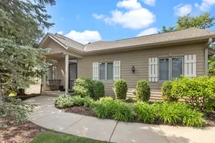 607 Trevino Dr, Geneva, WI 53147 - Photo 3