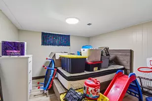 2325 Coolidge Ave, Racine, WI 53403 - Photo 33