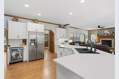 4695  Catherine Ct, Brookfield, WI 53072 - Photo 25