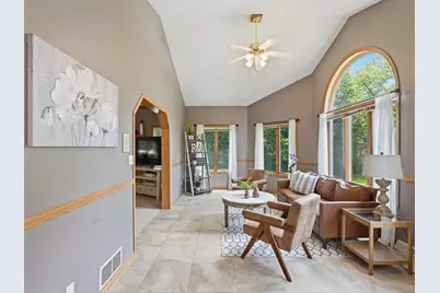 4695  Catherine Ct, Brookfield, WI 53072 - Photo 19