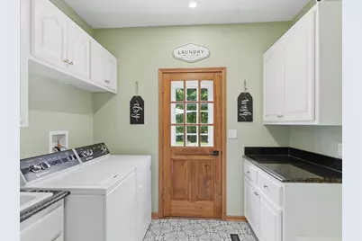 4695  Catherine Ct, Brookfield, WI 53072 - Photo 35