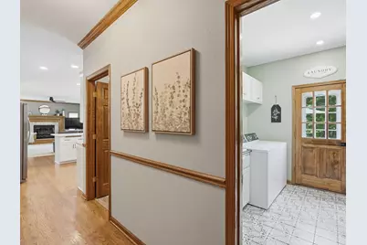 4695  Catherine Ct, Brookfield, WI 53072 - Photo 33