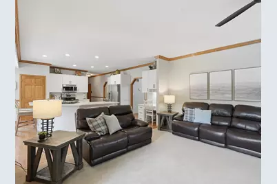 4695  Catherine Ct, Brookfield, WI 53072 - Photo 17
