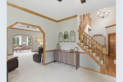 4695  Catherine Ct, Brookfield, WI 53072 - Photo 5