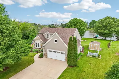 1085  Hillebrand Dr, Jefferson, WI 53549 - Photo 3