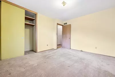810  Summit Ave, Waukesha, WI 53188 - Photo 17