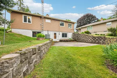 810  Summit Ave, Waukesha, WI 53188 - Photo 31