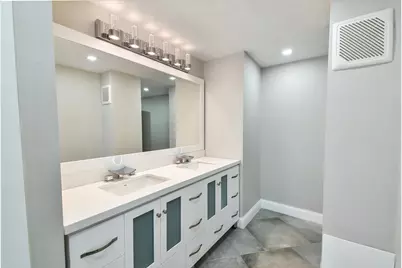 929 N Astor St #2601-03, Milwaukee, WI 53202 - Photo 25