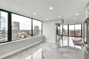 929 N Astor St, Milwaukee, WI 53202 - Photo 11