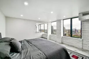929 N Astor St, Milwaukee, WI 53202 - Photo 21