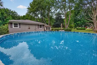 N2W27268  Lyles Dr, Pewaukee, WI 53188 - Photo 29
