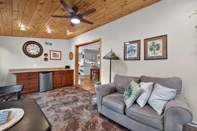 N2W27268  Lyles Dr, Pewaukee, WI 53188 - Photo 9