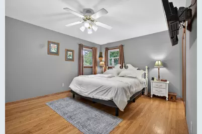 N2W27268  Lyles Dr, Pewaukee, WI 53188 - Photo 17