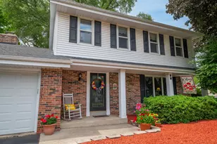 2355 Guinevere Dr, Brookfield, WI 53045 - Photo 3