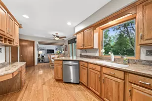 2355 Guinevere Dr, Brookfield, WI 53045 - Photo 13