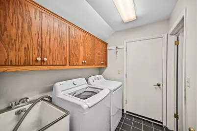 10117 N Gettysburg Ct, Mequon, WI 53092 - Photo 19