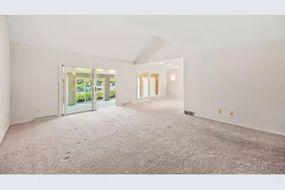 10117 N Gettysburg Ct, Mequon, WI 53092 - Photo 27