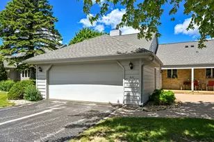 10117 N Gettysburg Ct, Mequon, WI 53092 - Photo 29