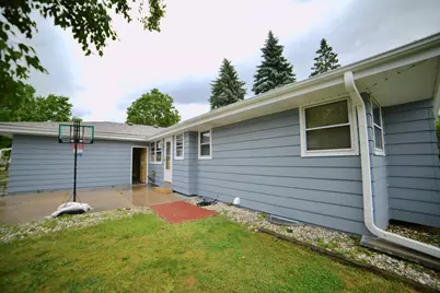 3113 W Ramsey Ave, Greenfield, WI 53221 - Photo 25