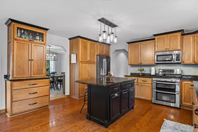 W147N7026  Woodland Dr, Menomonee Falls, WI 53051 - Photo 13