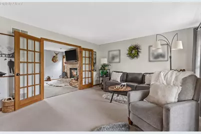 W147N7026  Woodland Dr, Menomonee Falls, WI 53051 - Photo 17