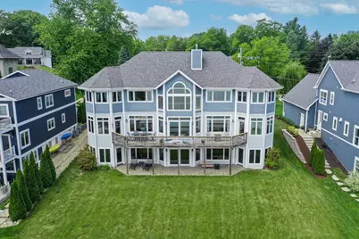 3711  Lake St, Burlington, WI 53105 - Photo 3