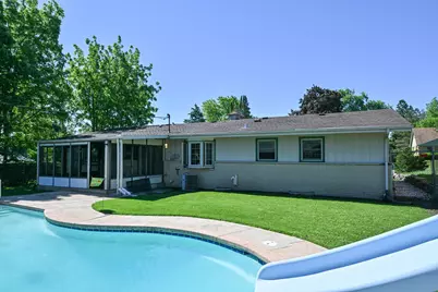 1710  Poplar Ave, South Milwaukee, WI 53172 - Photo 43