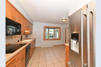 1710  Poplar Ave, South Milwaukee, WI 53172 - Photo 17