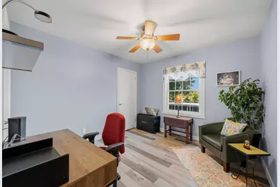 348  County Road B Rd #8, Fontana, WI 53125 - Photo 21