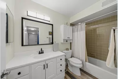348  County Road B Rd #8, Fontana, WI 53125 - Photo 23