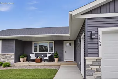 1463  Iris St, Holmen, WI 54636 - Photo 3