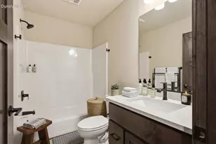 1463 Iris St, Holmen, WI 54636 - Photo 13