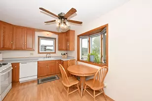1605 Williams Ave, South Milwaukee, WI 53172 - Photo 11