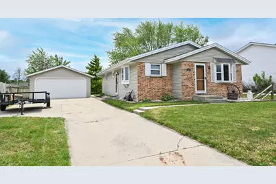 1605  Williams Ave, South Milwaukee, WI 53172 - Photo 5