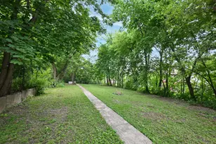 3160 N Dr William Finlayson St, Milwaukee, WI 53212 - Photo 41