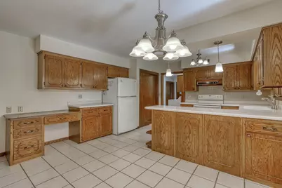 3910  Fresno Rd, Brookfield, WI 53045 - Photo 3