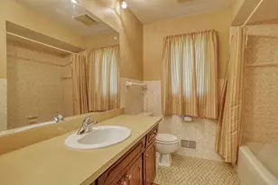 3910 Fresno Rd, Brookfield, WI 53045 - Photo 25