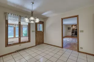 3910 Fresno Rd, Brookfield, WI 53045 - Photo 5