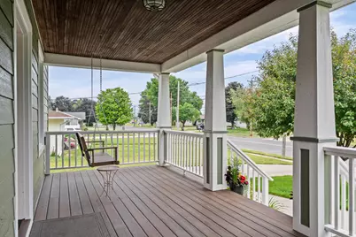 496  Leonard St, West Salem, WI 54669 - Photo 5