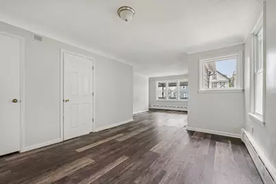 1017 E Pearson St, Milwaukee, WI 53202 - Photo 5