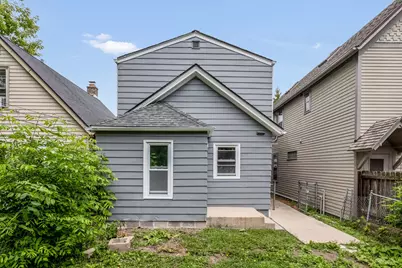 1017 E Pearson St, Milwaukee, WI 53202 - Photo 17