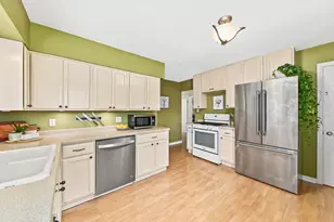 3249 N 79th St, Milwaukee, WI 53222 - Photo 9