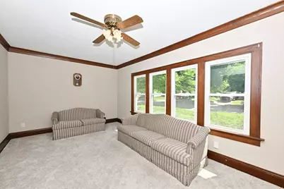 2123 N 66th St, Wauwatosa, WI 53213 - Photo 5