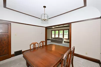 2123 N 66th St, Wauwatosa, WI 53213 - Photo 9