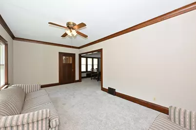 2123 N 66th St, Wauwatosa, WI 53213 - Photo 7