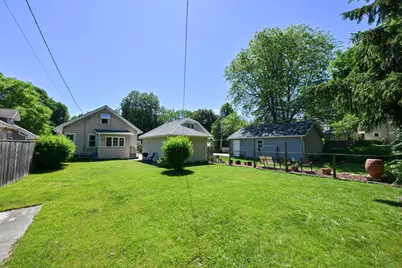 2123 N 66th St, Wauwatosa, WI 53213 - Photo 27