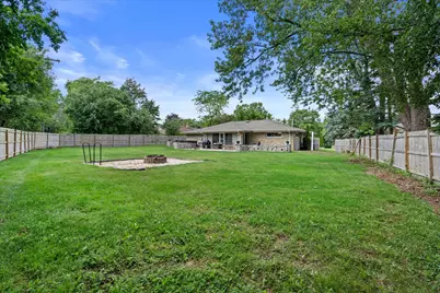 N84W16093  Donald Ct, Menomonee Falls, WI 53051 - Photo 41