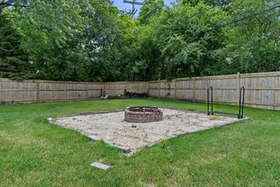N84W16093  Donald Ct, Menomonee Falls, WI 53051 - Photo 39